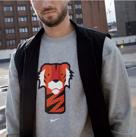 Nike Tiger Woods Frank Crew Neck Golf Sweater - Picture 4 of 5